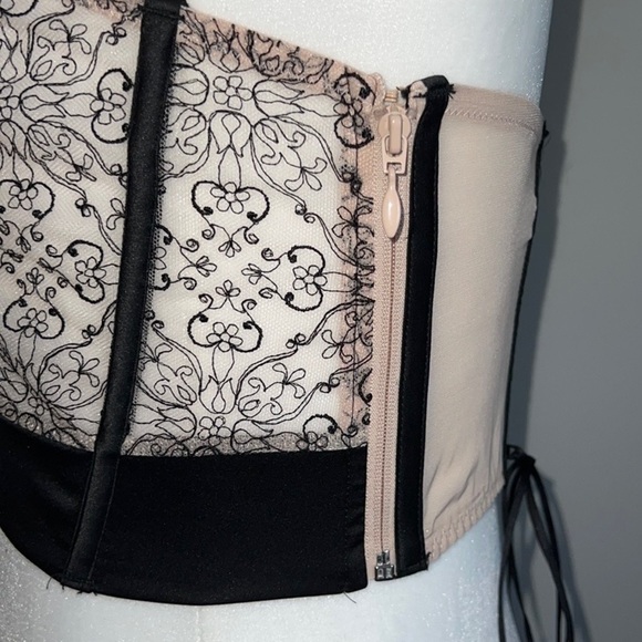 Victoria’s Secret Very Sexy Mini Corset Bustier - Picture 4 of 5
